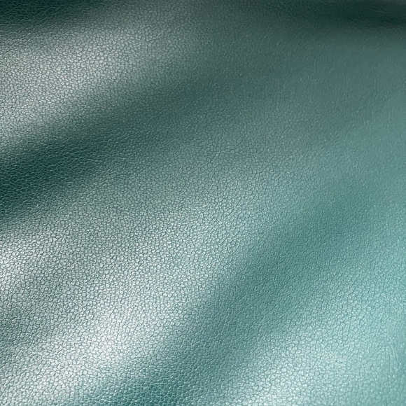 INC Elegant Green Shoulder Bag with Gold Accents - Picture 9 of 9